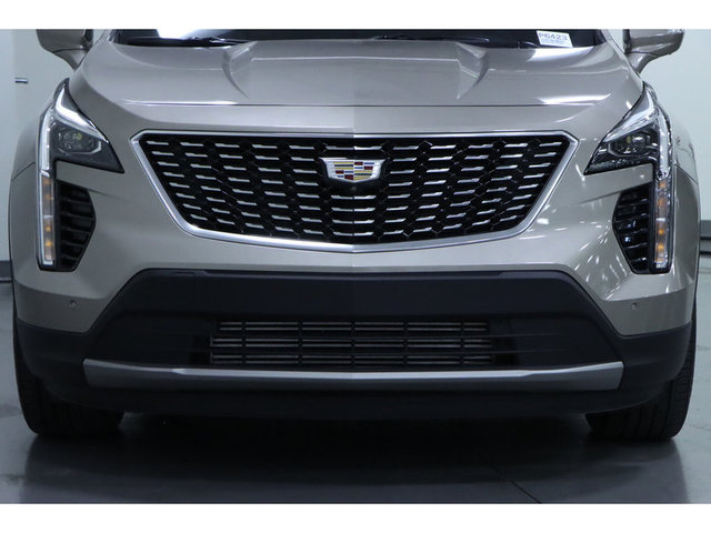 2022 Cadillac XT4 Premium Luxury AWD