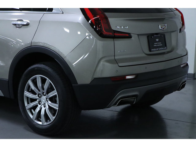 2022 Cadillac XT4 Premium Luxury AWD