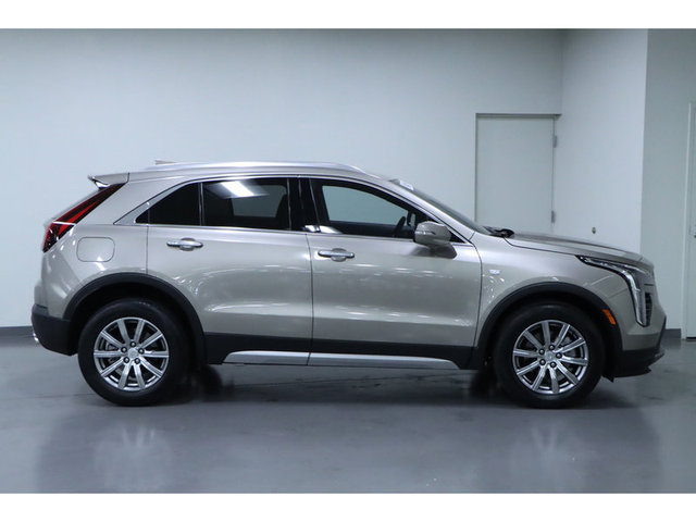 2022 Cadillac XT4 Premium Luxury AWD