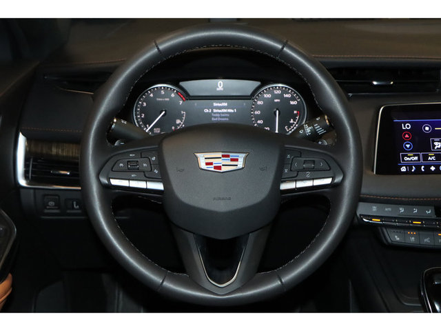 2022 Cadillac XT4 Premium Luxury AWD