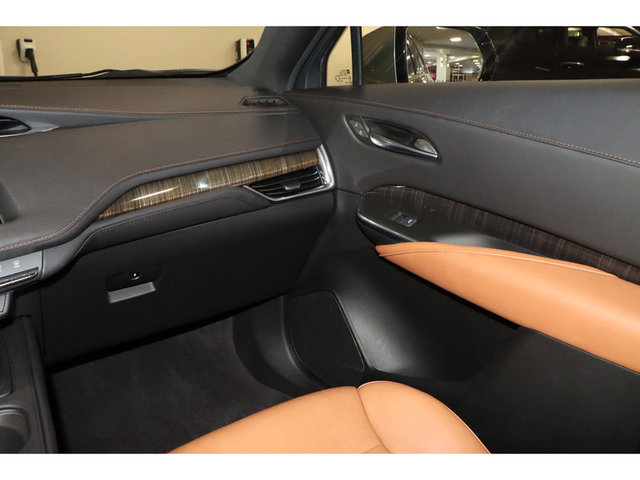 2022 Cadillac XT4 Premium Luxury AWD
