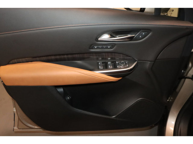 2022 Cadillac XT4 Premium Luxury AWD