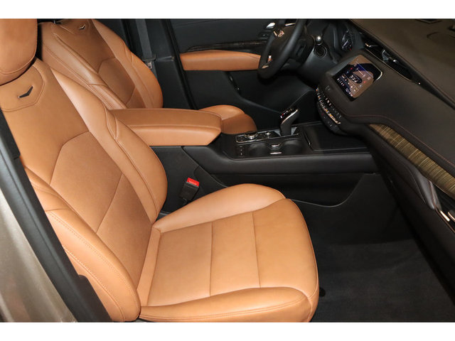 2022 Cadillac XT4 Premium Luxury AWD