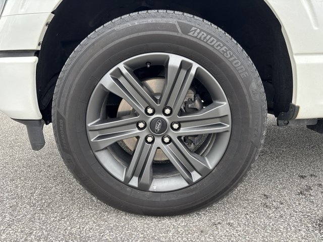 2023 Ford F-150 LARIAT 4WD 5.5ft Box