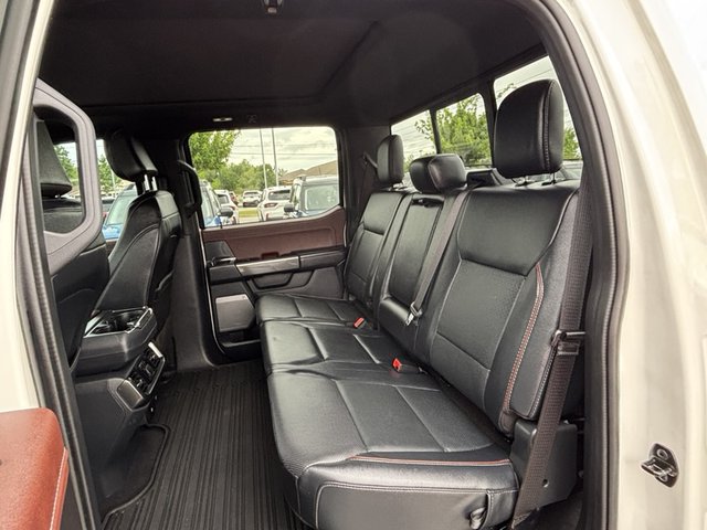 2023 Ford F-150 LARIAT 4WD 5.5ft Box