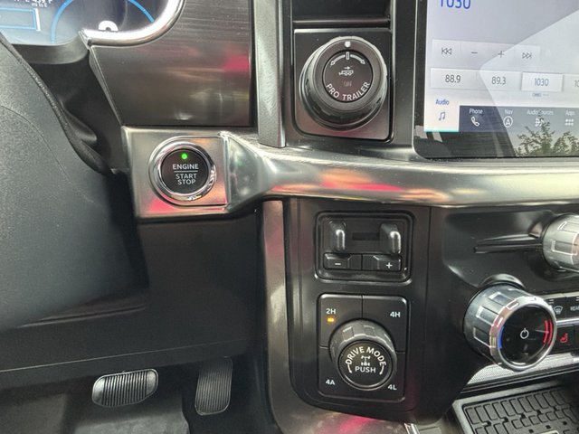 2023 Ford F-150 LARIAT 4WD 5.5ft Box