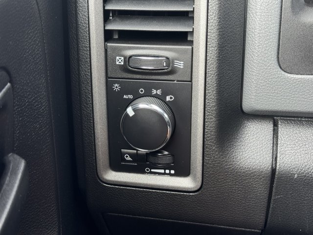 2017 Ram 1500 Tradesman 2WD 6ft4 Box