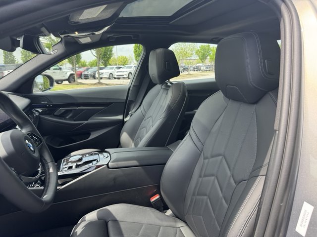 2024 BMW 5 Series 530i