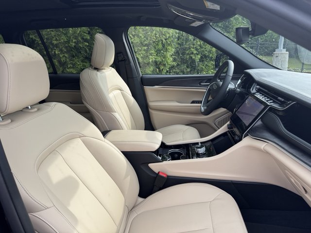 2023 Jeep Grand Cherokee 4WD 4xe