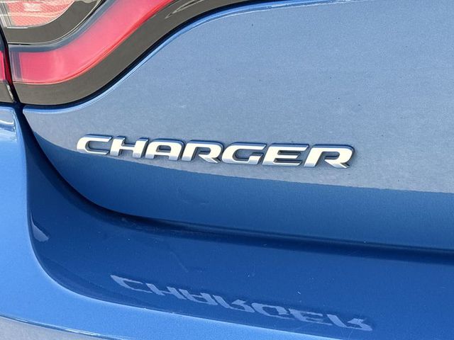 2022 Dodge Charger SXT RWD