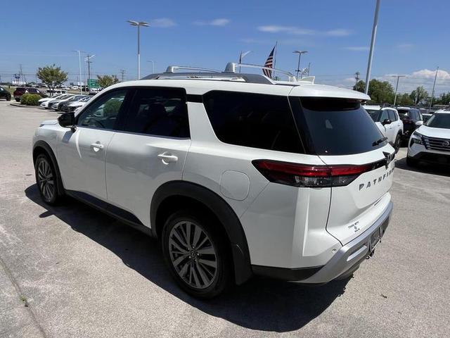 2023 Nissan Pathfinder SL 4WD