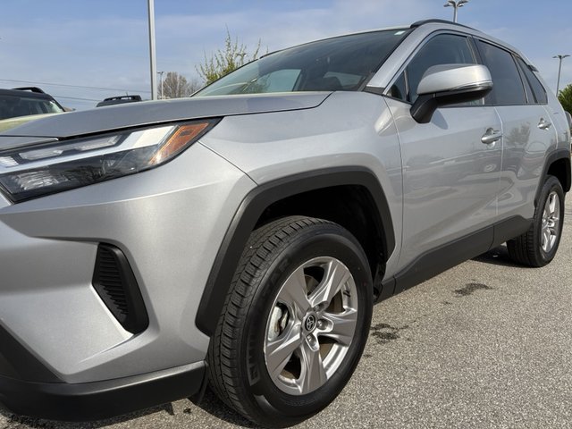 2023 Toyota RAV4 XLE FWD