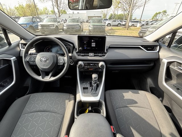 2023 Toyota RAV4 XLE FWD