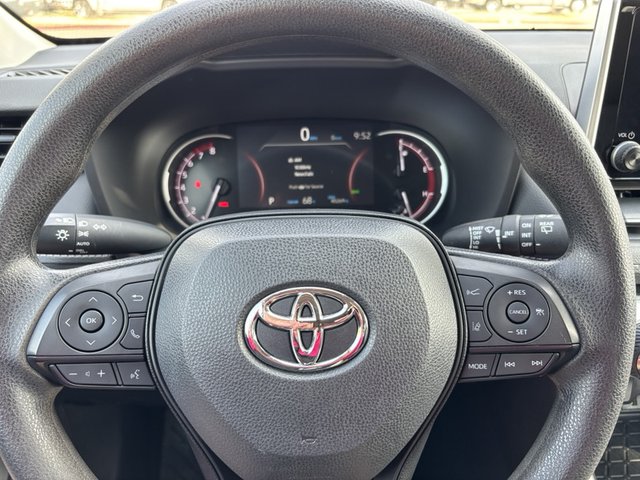 2023 Toyota RAV4 XLE FWD