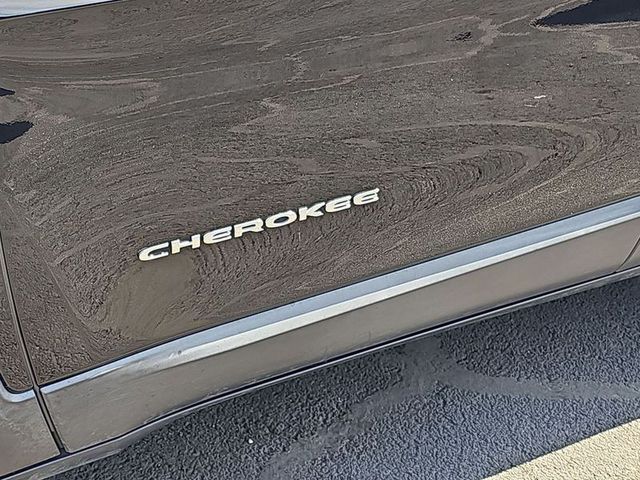 2018 Jeep Cherokee Latitude Plus FWD