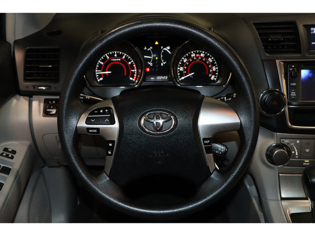 2013 Toyota Highlander Plus FWD