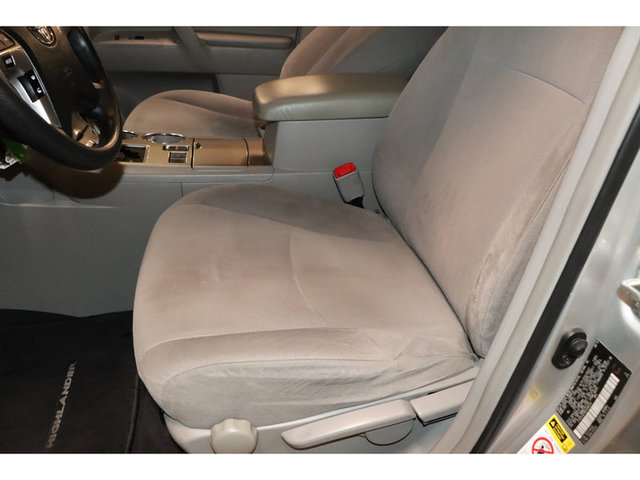 2013 Toyota Highlander Plus FWD