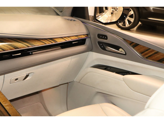 2021 Cadillac Escalade ESV Premium Luxury Platinum 4WD