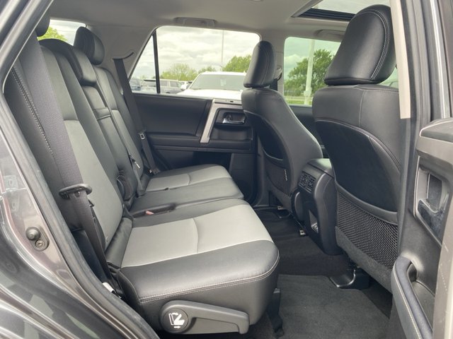 2020 Toyota 4Runner SR5 4WD