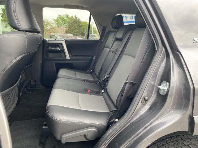 2020 Toyota 4Runner SR5 4WD