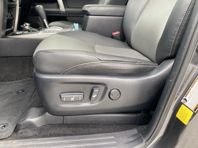 2020 Toyota 4Runner SR5 4WD