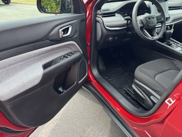 2025 Jeep Compass Sport 4WD