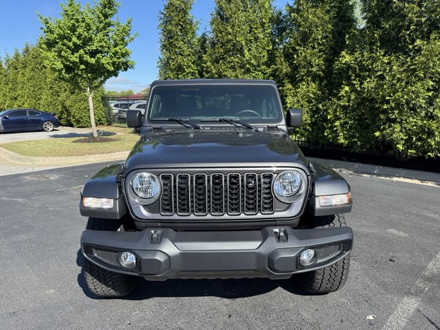 2025 Jeep Gladiator Nighthawk 4WD