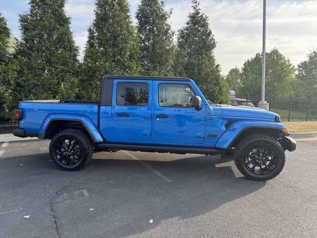 2025 Jeep Gladiator Nighthawk 4WD