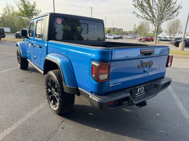 2025 Jeep Gladiator Nighthawk 4WD