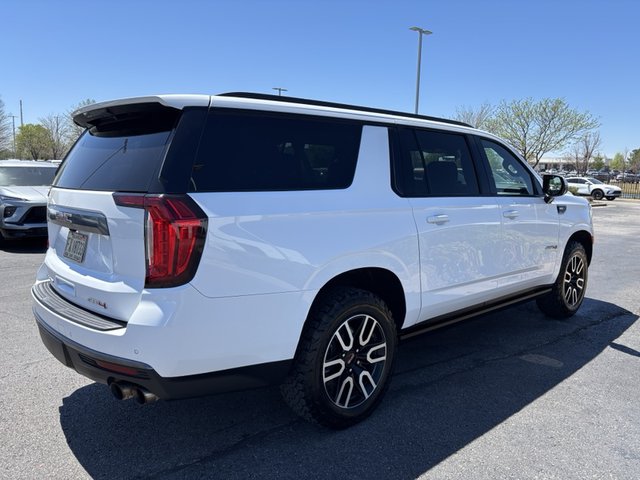 2022 GMC Yukon XL AT4 4WD