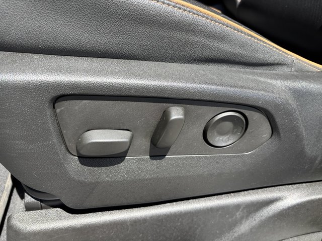2022 GMC Yukon XL AT4 4WD