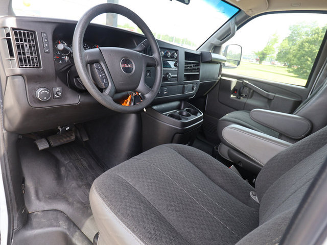 2022 GMC Savana 2500 135WB