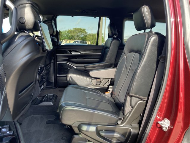2022 Jeep Wagoneer Series III 4WD