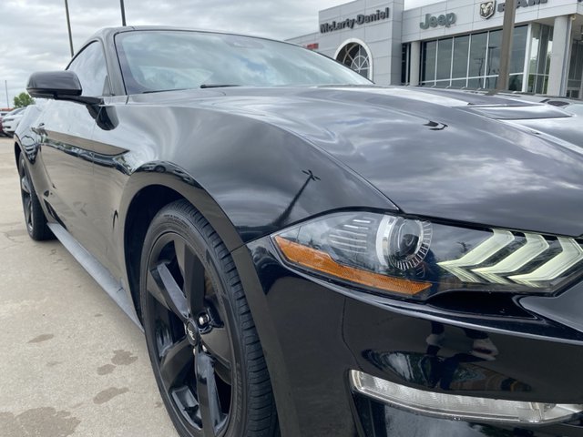 2021 Ford Mustang EcoBoost