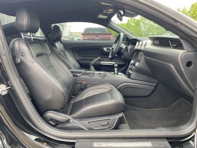 2021 Ford Mustang EcoBoost