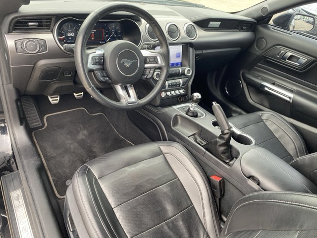 2021 Ford Mustang EcoBoost