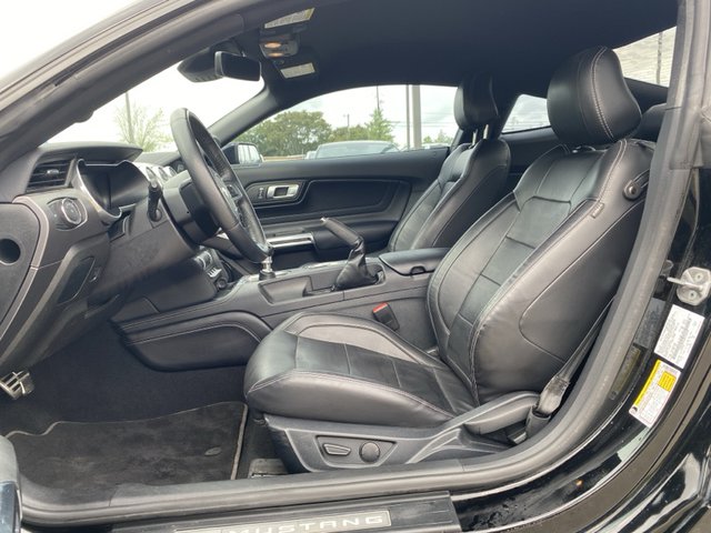 2021 Ford Mustang EcoBoost