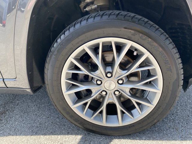 2022 Jeep Grand Cherokee Summit 4WD