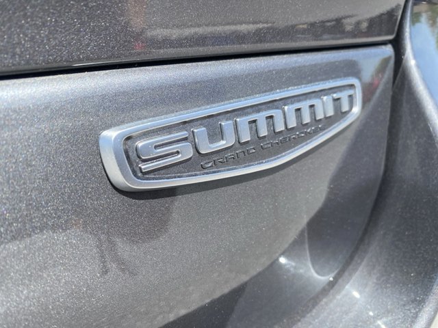 2022 Jeep Grand Cherokee Summit 4WD