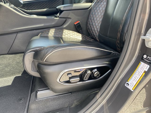 2022 Jeep Grand Cherokee Summit 4WD