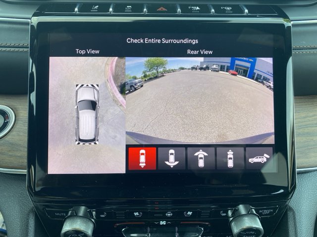 2022 Jeep Grand Cherokee Summit 4WD