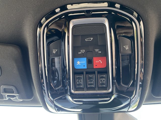 2022 Jeep Grand Cherokee Summit 4WD
