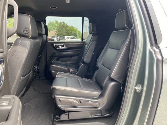 2023 Chevrolet Suburban Premier 2WD