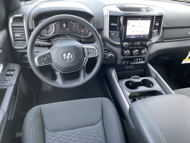 2025 Ram 1500 Big Horn 4WD 5ft7 Box