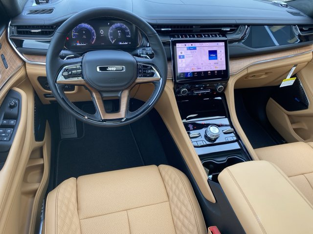 2025 Jeep Grand Cherokee Summit Reserve 4WD L