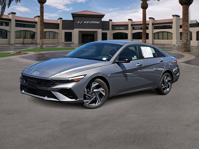 2025 Hyundai Elantra SE AWD