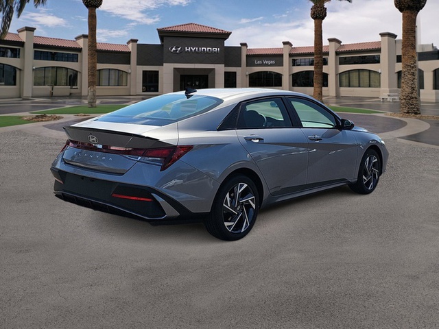 2025 Hyundai Elantra SE AWD