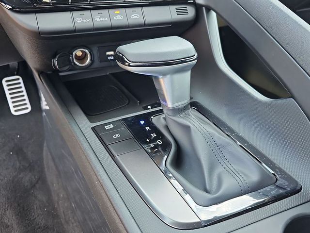2025 Hyundai Elantra SE AWD