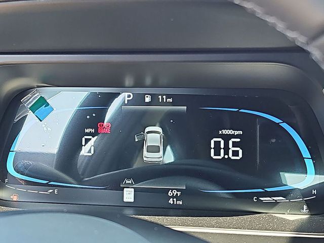 2025 Hyundai Elantra SE AWD