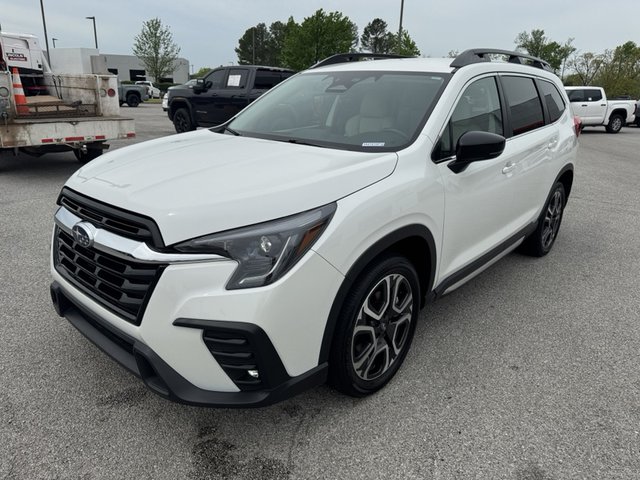 2024 Subaru Ascent Limited 8-Pass